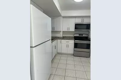 225 Bonnie Boulevard, Unit #116, Palm Springs, FL 33461 - Photo 7