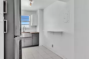 137 Golden Isles Dr, Hallandale Beach, FL 33009 - Photo 11