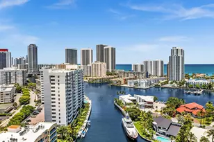 137 Golden Isles Dr, Hallandale Beach, FL 33009 - Photo 35