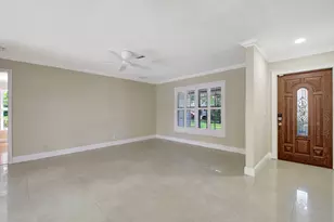 4610 Pine Tree Dr, Delray Beach, FL 33445 - Photo 7