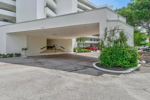 19800 Sandpointe Bay Dr, Tequesta, FL 33469 - Photo 3