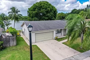 9893 Liberty Rd, Boca Raton, FL 33434 - Photo 3