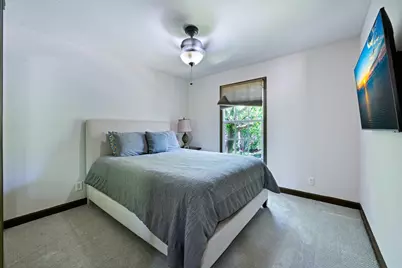 8071 Murano Circle, Palm Beach Gardens, FL 33418 - Photo 13