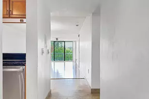 2761 Village Blvd, West Palm Beach, FL 33409 - Photo 3