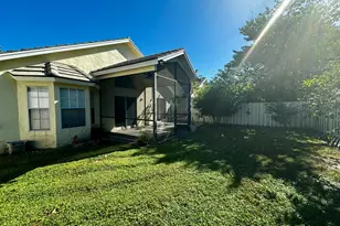 2014 Normandy Cir, West Palm Beach, FL 33409 - Photo 3