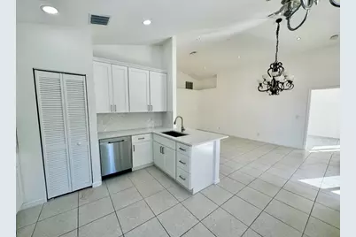 2014 Normandy Circle, West Palm Beach, FL 33409 - Photo 11