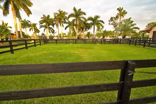 2040 Canter Way, Wellington, FL 33414 - Photo 25