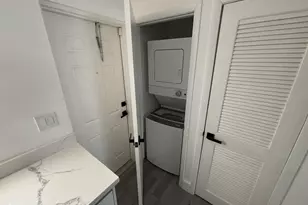880 SE 12th St, Fort Lauderdale, FL 33316 - Photo 9