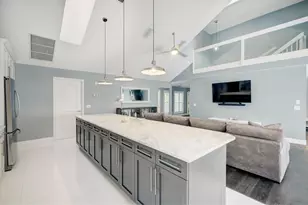 141 Pine Hill Trail W, Tequesta, FL 33469 - Photo 23