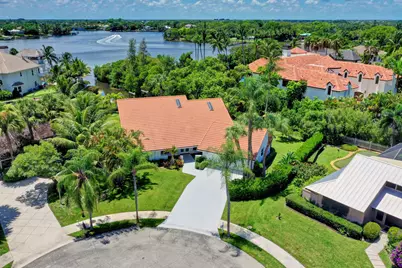 141 Pine Hill Trail W, Tequesta, FL 33469 - Photo 5