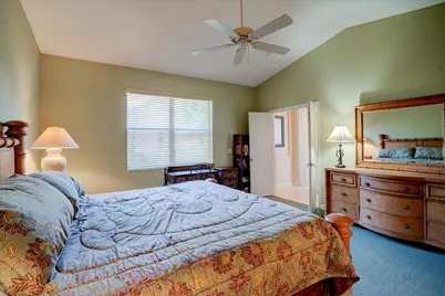 4701 Carlton Golf Drive, Lake Worth, FL 33449 - Photo 23
