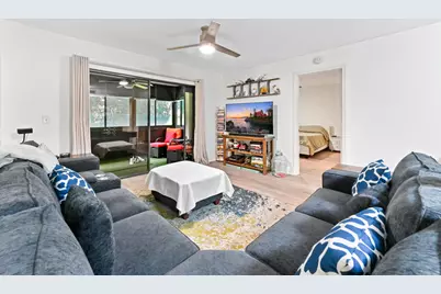 1230 SE Parkview Place, Unit #D2, Stuart, FL 34994 - Photo 5