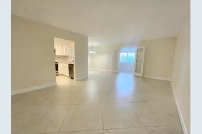 3178 Via Poinciana 402, Unit #402, Lake Worth, FL 33467 - Photo 3