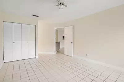 3340 Lucerne Park Drive, Greenacres, FL 33467 - Photo 13