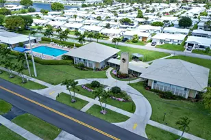 810 SW 8th Ave, Boynton Beach, FL 33426 - Photo 37
