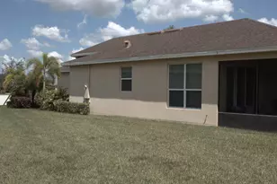 10298 SW Silverberry Ct E, Port Saint Lucie, FL 34987 - Photo 3
