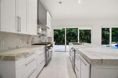 910 Parkside Circle N, Boca Raton, FL 33486 - Photo 17