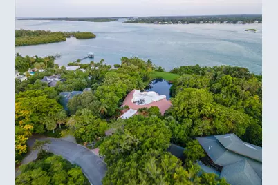 49 W High Point Road, Sewalls Point, FL 34996 - Photo 7