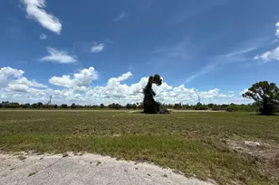 18 Satinwood Pl, Placida, FL 33946 - Photo 1