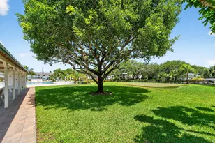 4 Westwood Ave, Tequesta, FL 33469 - Photo 21