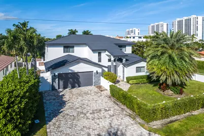 811 SE 31st Street, Boca Raton, FL 33432 - Photo 1