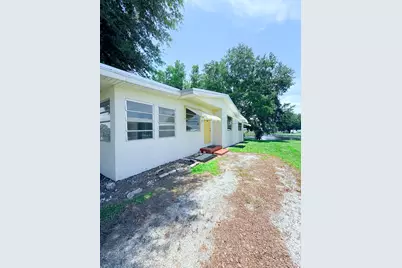 1025 Ash Circle, Okeechobee, FL 34974 - Photo 3