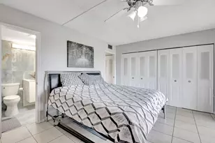 425 Southampton B, West Palm Beach, FL 33417 - Photo 17