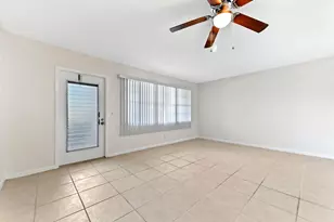 1010 Newcastle A, Boca Raton, FL 33434 - Photo 9