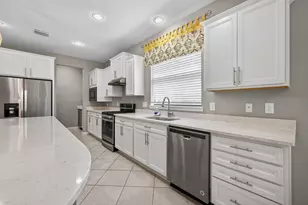 194 SE Courances Dr, Port Saint Lucie, FL 34984 - Photo 17