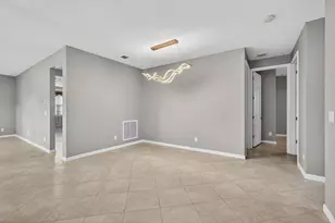 194 SE Courances Dr, Port Saint Lucie, FL 34984 - Photo 9