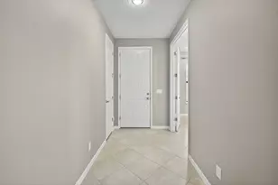 194 SE Courances Dr, Port Saint Lucie, FL 34984 - Photo 5