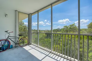 2800 N Palm Aire Dr, Pompano Beach, FL 33069 - Photo 27