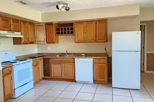 342 NE Surrey St, Port Saint Lucie, FL 34983 - Photo 3