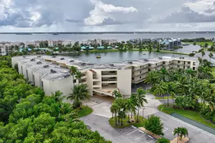 221 NE Plantation Rd, Stuart, FL 34996 - Photo 41