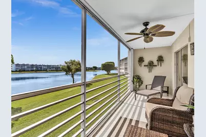 2083 Guildford E, Boca Raton, FL 33434 - Photo 9