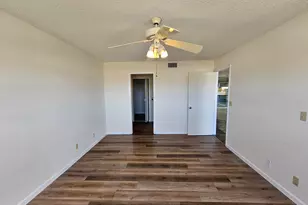 4725 Lucerne Lakes Blvd E, Lake Worth, FL 33467 - Photo 9