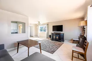 47 Saxony A, Delray Beach, FL 33446 - Photo 7