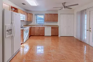 2830 SE Cabana Ln, Port Saint Lucie, FL 34952 - Photo 3