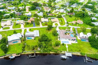 733 SE Hidden River Drive, Port Saint Lucie, FL 34983 - Photo 11