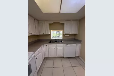 2050 Oleander Boulevard, Unit #6-102, Fort Pierce, FL 34950 - Photo 15