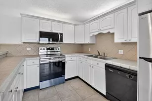 2907 SW 22nd Cir, Delray Beach, FL 33445 - Photo 3