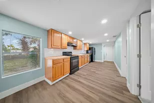 428 N 22nd St, Fort Pierce, FL 34950 - Photo 9