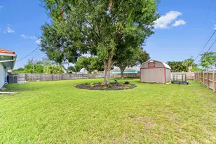 1086 SW Goodman Ave, Port Saint Lucie, FL 34953 - Photo 43