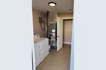 608 SW 8th Court, Delray Beach, FL 33444 - Photo 11