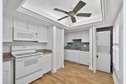 18390 SE Wood Haven Lane, Unit #D, Jupiter, FL 33469 - Photo 11