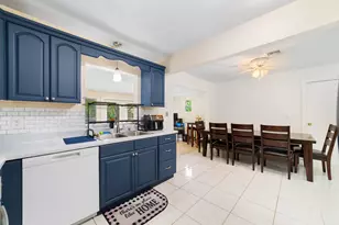 332 SE Majestic Terrace, Port Saint Lucie, FL 34983 - Photo 9