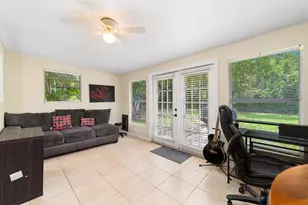 332 SE Majestic Terrace, Port Saint Lucie, FL 34983 - Photo 11