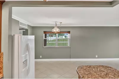 94 Valencia D, Delray Beach, FL 33446 - Photo 7