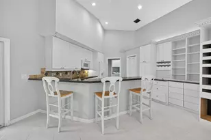 1052 W Shore Dr, West Palm Beach, FL 33406 - Photo 35