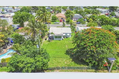 309 SW 13th Street, Dania Beach, FL 33004 - Photo 35